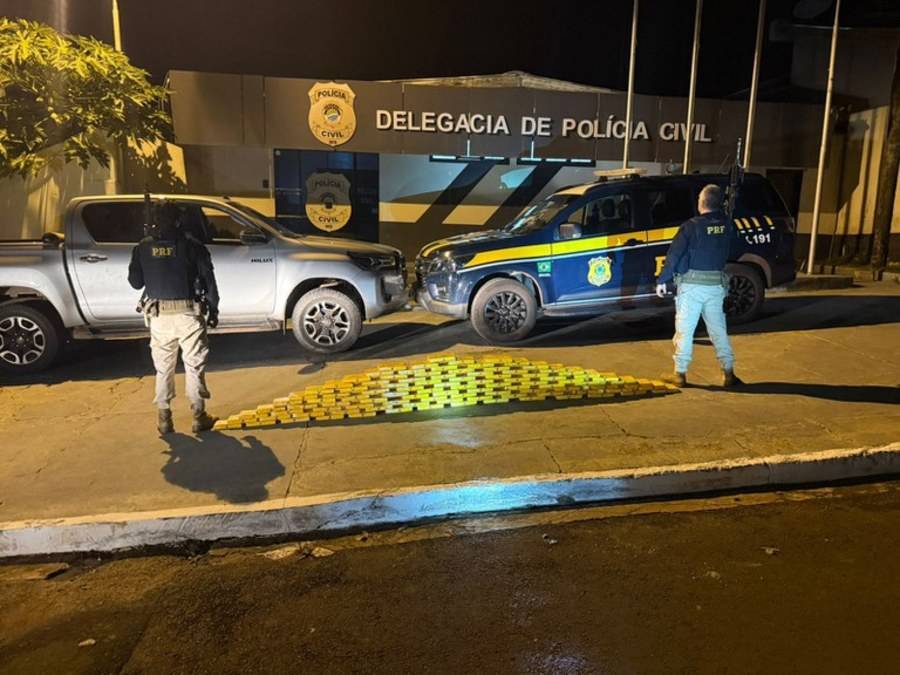 Left or right 6d07bad0 973b 481b 928b 85bb6015a32c